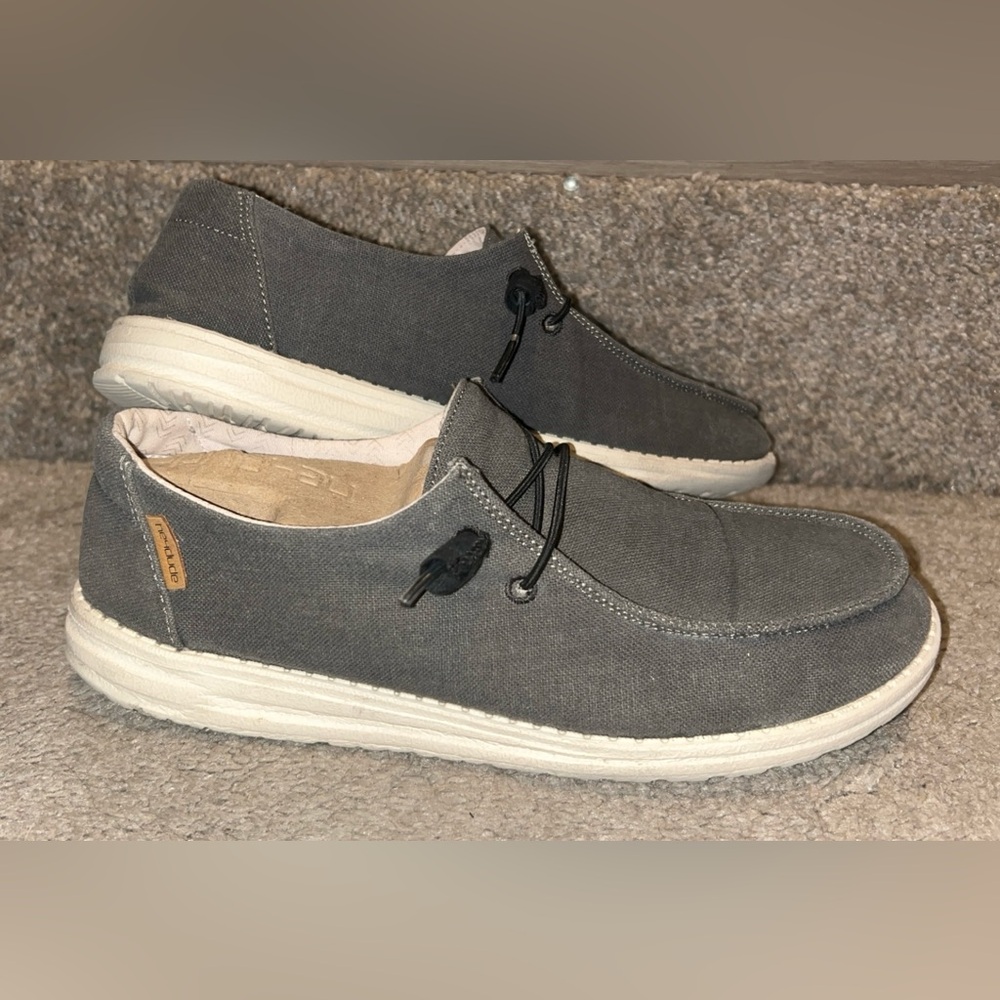 Women’s Wendy Hey Dude Shoes, Size 10, Off Black (Dark Gray)